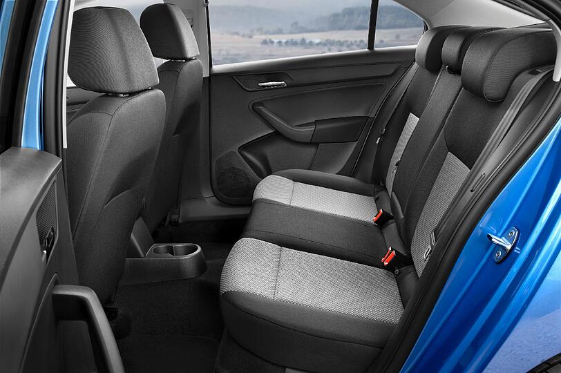 Der aktuelle Seat Toledo ist ein kompaktes Auto, das viel Platz für Passagieer und Gepäck bietet, sich einfach bedienen lässt und das auch preislich im Rahmen bleibt.