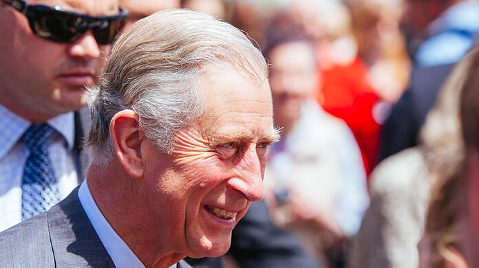 Spielplatzeröffnung wird zur Herzensangelegenheit für Prinz Charles.