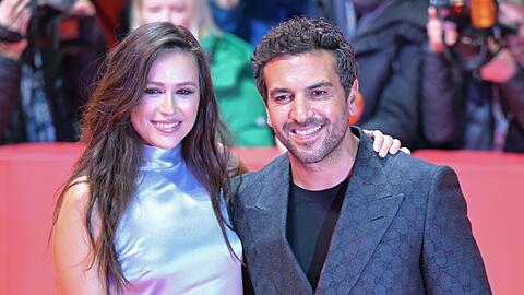 Der Schauspieler Elyas M'Barek und seine Frau Jessica haben ein neues Liebesnest bezogen.