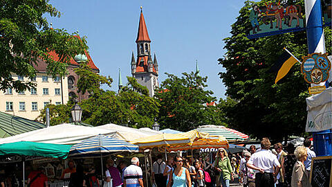 Der Viktualienmarkt in der Altstadt zählt zu den Bilderbuch-Ansichten der Stadt.