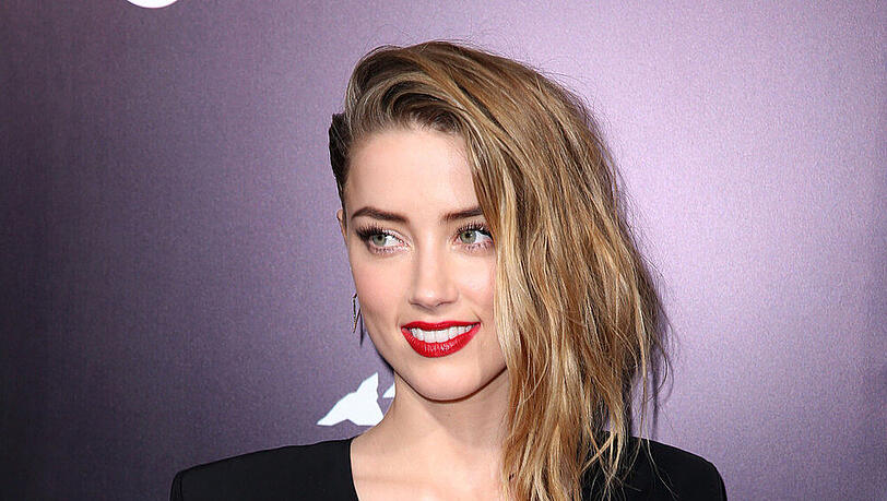 Amber Heard ist Feministin und steht trotzdem gerne in der Küche Amber Heard ist Feministin und steht trotzdem gerne in der Küche