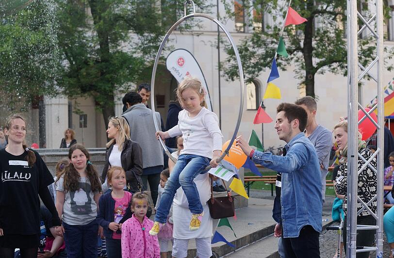 Seifenblasen gab&rsquo;s für Knirpse, Luftballontiere und Reifenschaukeln.