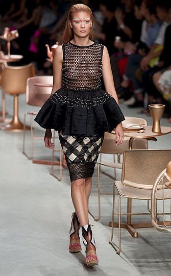 Fashion Week in Paris - eine Kreation von Manish Arora.