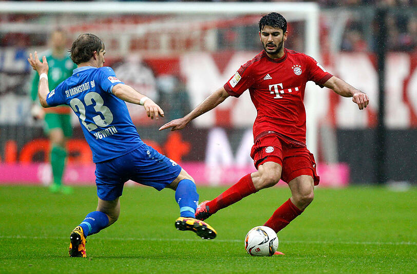 Serdar Tasci - Note 5: Nach 923 Tagen zurück in der Bundesliga. Aber schlechter hätte sein Bayern-Debüt kaum laufen können: Ließ Wagner vor dem 0:1 völlig frei einköpfen (26.), gedanklich viel zu langsam. Früh ausgewechselt.