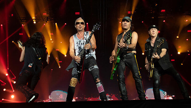 Einen der größten Wende-Hits lieferten die Scorpions mit "Wind of Change" Einen der größten Wende-Hits lieferten die Scorpions mit "Wind of Change"