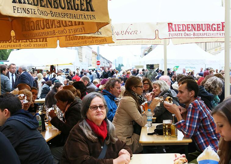 Gute Stimmung in Schwabing und der Maxvorstadt: Beim Streetlife-Festival hatten die Münchner auch heuer bei zahlreichen Angeboten und Shows viel Spaß. Die Bilder.