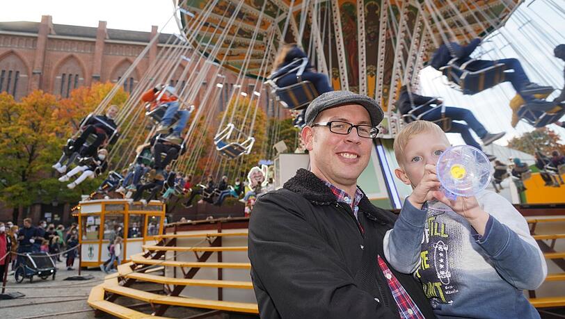 Christian Müller mit Sohn Ferdi. Christian Müller mit Sohn Ferdi.