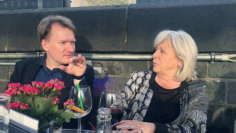 Thilo Wydra hat seine Gespräche mit Margarethe von Trotta gerade als Buch veröffentlicht: "Gegenwärtig sein" (Kampa Verlag, 352 Seiten 24 Euro). Thilo Wydra hat seine Gespräche mit Margarethe von Trotta gerade als Buch veröffentlicht: "Gegenwärtig sein" (Kampa Verlag, 352 Seiten 24 Euro).
