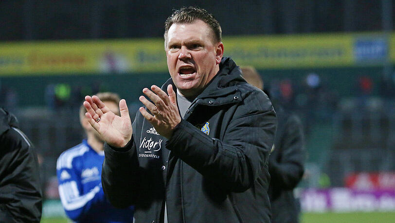 Saarbrückens Trainer Uwe Koschinat. Saarbrückens Trainer Uwe Koschinat.