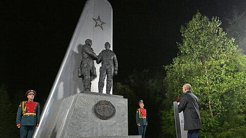 Kremlchef Wladimir Putin hat bei einem Zwischenstopp in Magadan im Fernen Osten Russlands eine Vielzahl an Terminen absolviert, bevor er sich mit US-Präsident Donald Trump in Alaska trifft.