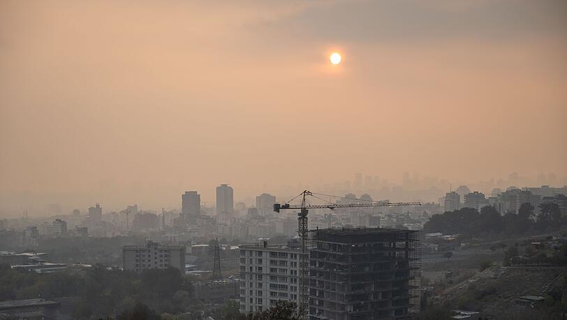 Ausgel&ouml;st wurden die Proteste im Iran Ende Dezember von einer dramatischen Wirtschaftskrise und sehr hoher Inflation. (Archivbild)