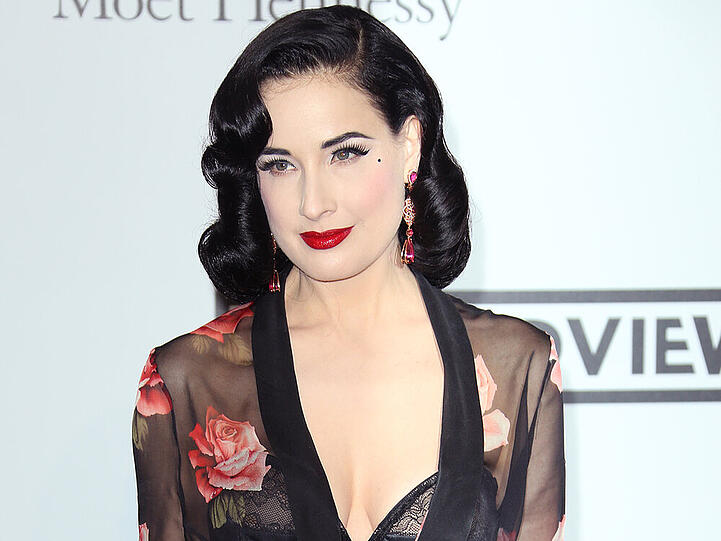 Dita von Teese zeigt sich gerne sexy, auch auf dem roten Teppich