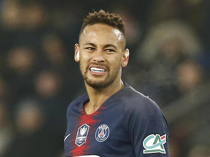 PSG-Star Neymar hatte sich erneut am rechten Fuß verletzt.