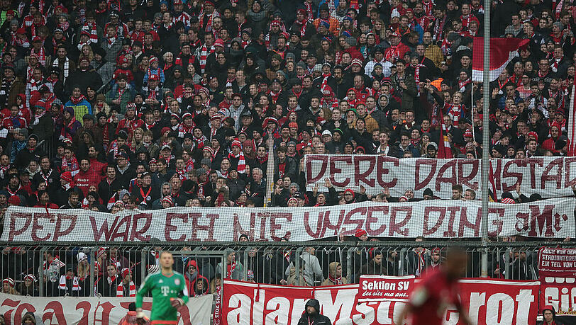 "Pep war eh nie unser Ding". Wollen die Bayern-Fans hier Kritik an ihrem Trainer ausdrücken? "Pep war eh nie unser Ding". Wollen die Bayern-Fans hier Kritik an ihrem Trainer ausdrücken?