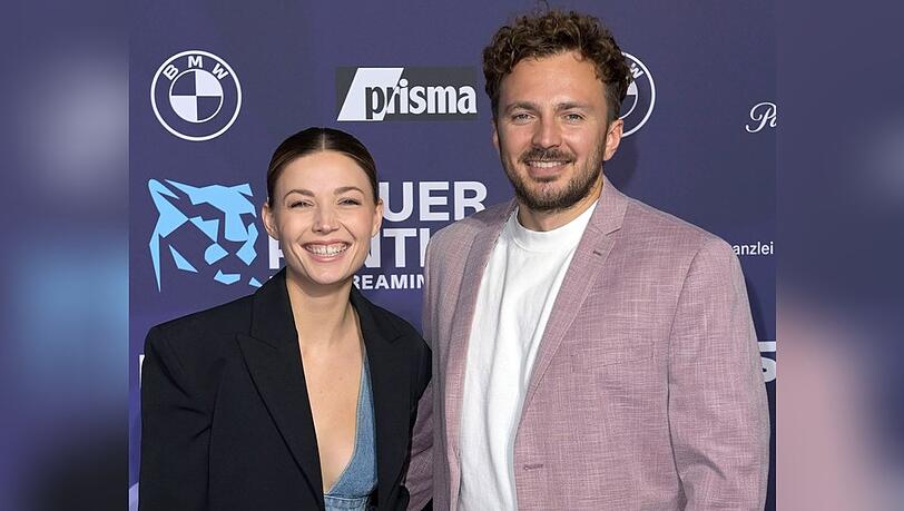 Lena Meckel und David Helmut sind verlobt und bekommen bald Nachwuchs.
