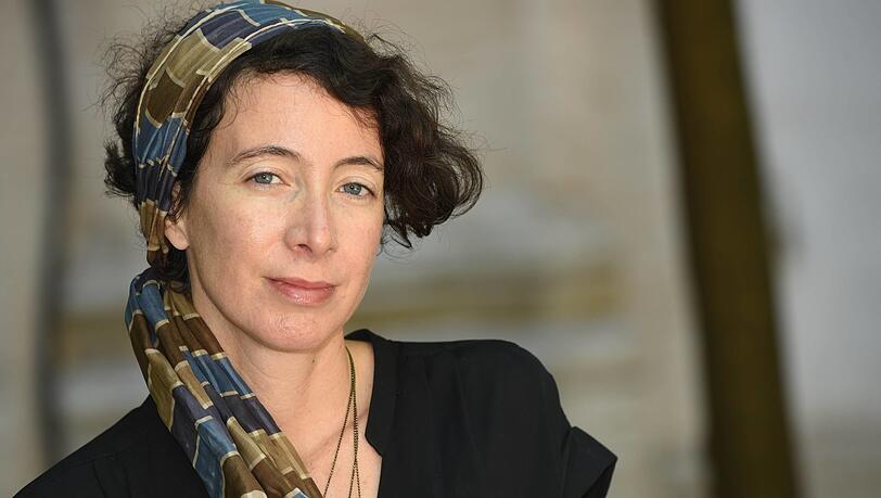 Die Schriftstellerin und Psychologin Ayelet Gundar-Goshen wurde 1982 in Tel Aviv geboren, wo sie mit ihrer Familie lebt. Neben Romanen schreibt die Drehbücher für israelische Kurzfilmproduktionen.