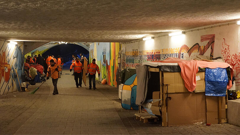 Bilder von der Räumung des Obdachlosenlagers an der Kapuzinerstraße am Dienstagmorgen.