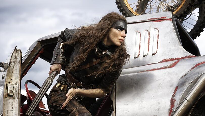 "Furiosa: A Mad Max Saga": Furiosa (Anya Taylor-Joy) verteidigt sich mit allen Mitteln. "Furiosa: A Mad Max Saga": Furiosa (Anya Taylor-Joy) verteidigt sich mit allen Mitteln.