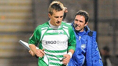 Heimatgefühle beim Verfolger-Duell: Ex-Aues Mirko Reichel (r.), heute Co-Trainer beim Kleeblatt, zusammen mit Milorad Pekovic. Heimatgefühle beim Verfolger-Duell: Ex-Aues Mirko Reichel (r.), heute Co-Trainer beim Kleeblatt, zusammen mit Milorad Pekovic.