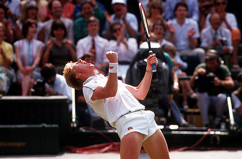 Vor 30 Jahren gewinnt der damals 17-jährige Boris Becker in Wimbledon. Ein Ereignis, das den Profisport verändert. Und sein Leben. Boris heute, Boris damals - die besten Bilder.