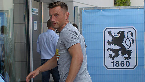 Kickte früher für den FC Bayern, jetzt für die Löwen: Ivica Olic zeigte sich am Mittwoch zum ersten Mal an der 1860-Geschäftsstelle.