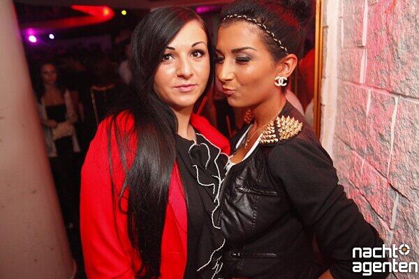 "Garden and restaurant" im Crown's Club am  Samstag, den 15. Dezember. Noch mehr Fotos gibt es hier www.nachtagenten.de.