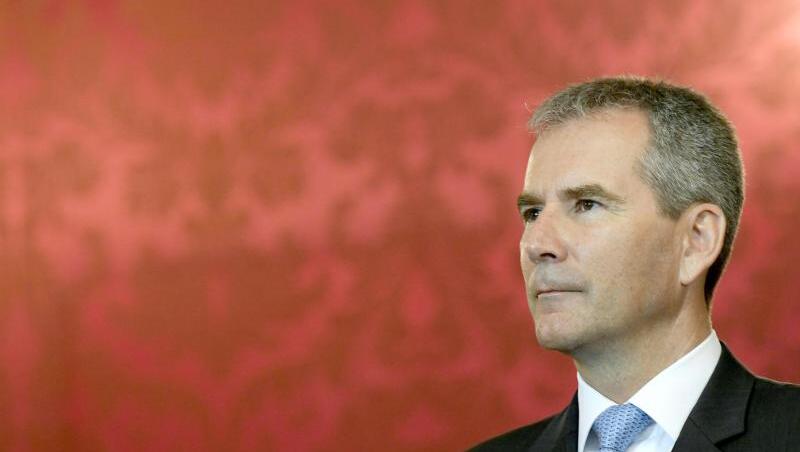 Bis zur Bildung einer Übergangsregierung übernimmt der Finanzminister und bisherige Vizekanzler Hartwig Löger. Bis zur Bildung einer Übergangsregierung übernimmt der Finanzminister und bisherige Vizekanzler Hartwig Löger.