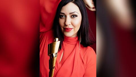 Die Deutsch-Iranerin Jasmin Shakeri (44) moderiert in diesem Jahr den Deutschen Filmpreis