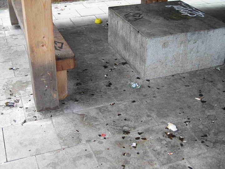 Der Unterstand am Obermenzinger Bolzplatz schaut wirklich nicht schön aus...