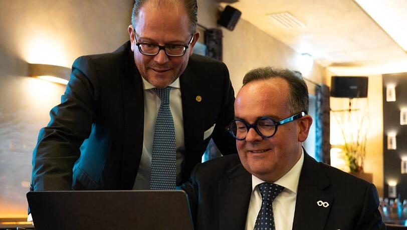 OB-Kandidat Clemens Baumg&auml;rtner (re.) und Fraktionschef Manuel Pretzl.