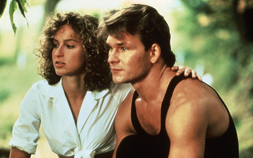 Im August 1987 kam "Dirty Dancing" in die US-Kinos, bis heute schauen sich Millionen Fans den Tanzfilm gerne an. Wir zeigen, was aus den Darstellerinnen und Darstellern wurde, allen voran Jennifer Grey und Patrick Swayze.