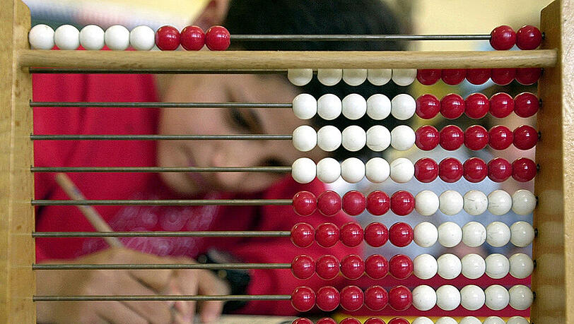 Kinder sollten den Umgang mit Zahlen spielerisch lernen. Für den vierjährigen Mohammad war es der reinste Horror. (Symbolbild) Kinder sollten den Umgang mit Zahlen spielerisch lernen. Für den vierjährigen Mohammad war es der reinste Horror. (Symbolbild)