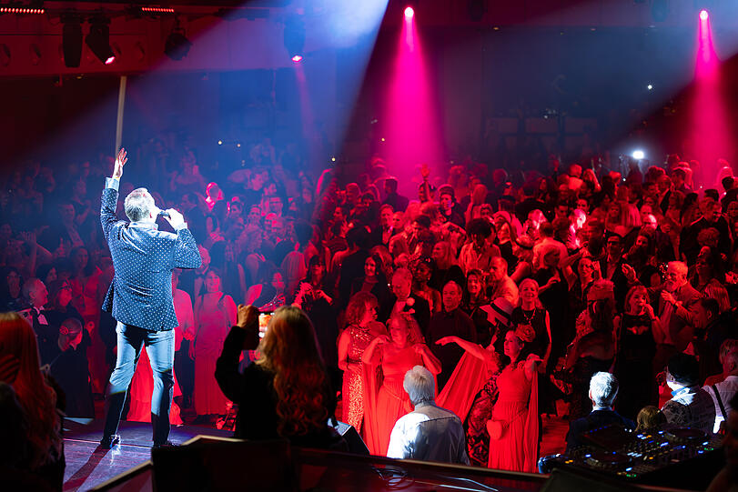 S&auml;nger Gregor Glanz beim Auftritt.