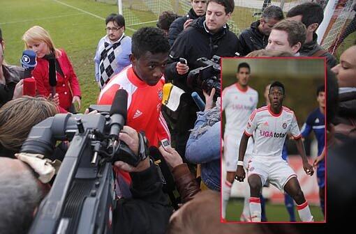 Der FC Bayern besiegt beim Comeback von David Alaba Unterhaching in einem Testspiel mit 2:0. Heynckes lobt den Rückkehrer, mahnt aber zur Geduld. Die Bilder.