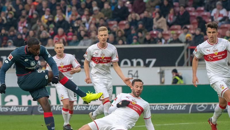 Jean-Philippe Mateta erzielte das 2:0 für Mainz gegen den VfB Stuttgart. Jean-Philippe Mateta erzielte das 2:0 für Mainz gegen den VfB Stuttgart.