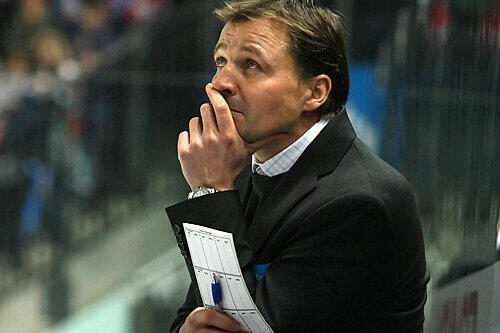 Pech: Tiger-Trainer Andreas BHrockmann wollte seinen mannen nach der 1:2-Pleite in Augsburg keinen Vorwurf machen,
