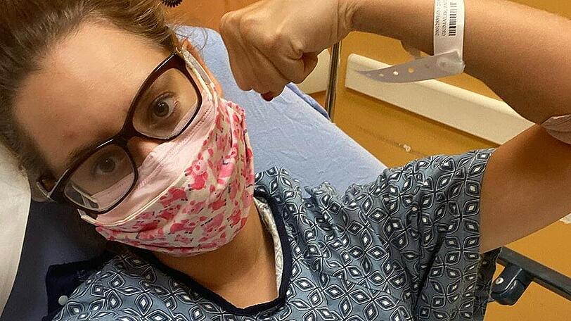 Jazmin Grimaldi, die uneheliche Tochter von Prinz Albert von Monaco, leidet seit Wochen unter den Symptomen einer Corona-Infektion. Zwischenzeitlich musste sie sogar ins Krankenhaus.