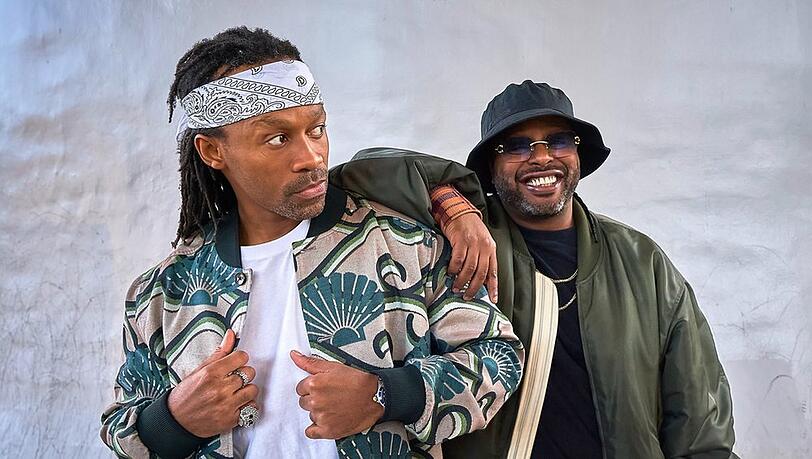 Das Duo Madcon meldet sich mit neuer Musik zurück.