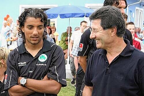 Traut seinem Stürmer eine starke Rückrunde zu: Präsident Helmut Hack  großer Hoffnungsträger heißt Sami Allagui (links).