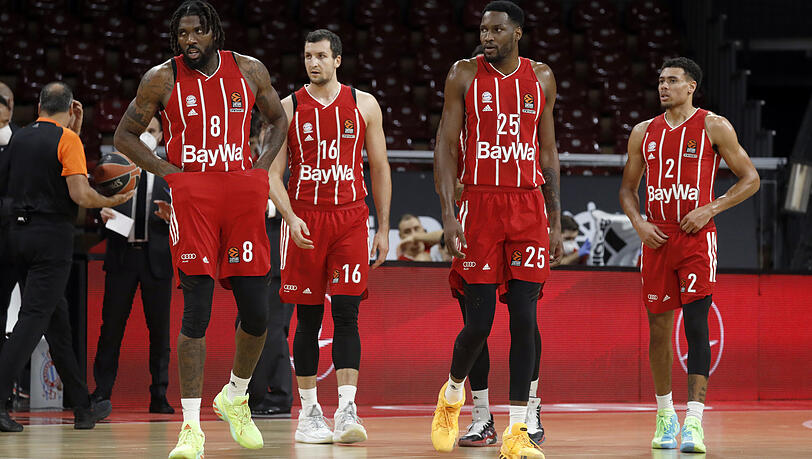 Bayerns Basketballer nach der Niederlage gegen Moskau. Bayerns Basketballer nach der Niederlage gegen Moskau.