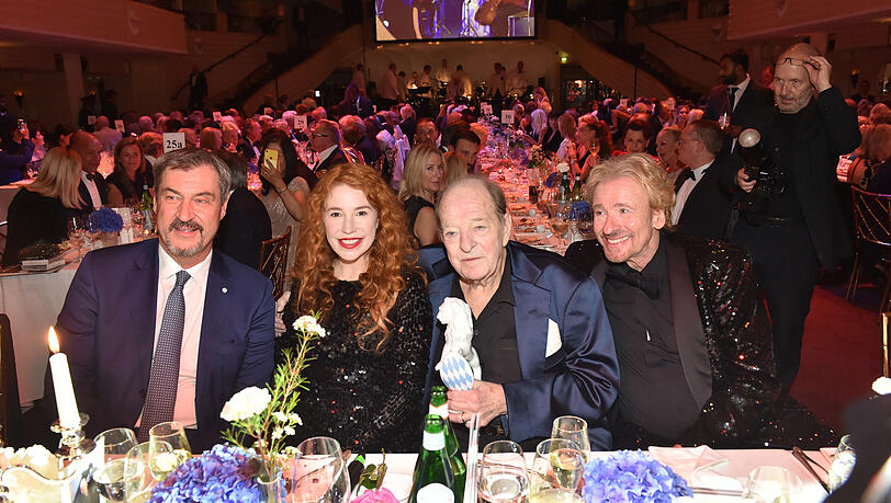 Mega-Sause zum 80. im vergangenen Jahr: Zu Ralph Siegels Geburtstag kamen u. a. Ministerpräsident Markus Söder und Entertainer Thomas Gottschalk. Mega-Sause zum 80. im vergangenen Jahr: Zu Ralph Siegels Geburtstag kamen u. a. Ministerpräsident Markus Söder und Entertainer Thomas Gottschalk.