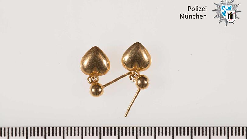 Der gefundene Schmuck vom Neuen Südfriedhof.