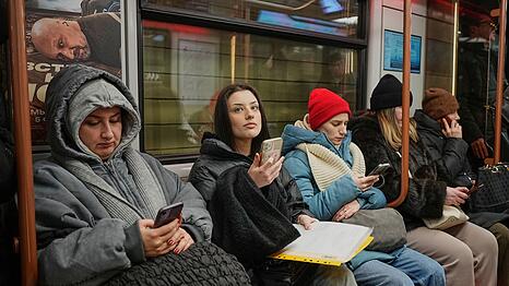 Viele Russen beklagen sich &uuml;ber die st&auml;ndigen Abschaltungen des mobilen Internets. (Archivbild)