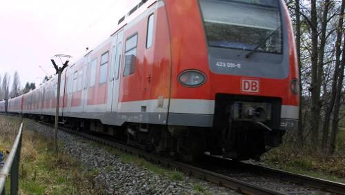 Ab nach Norden: München schickt zwei S-Bahn-Züge nach Berlin. Ab nach Norden: München schickt zwei S-Bahn-Züge nach Berlin.