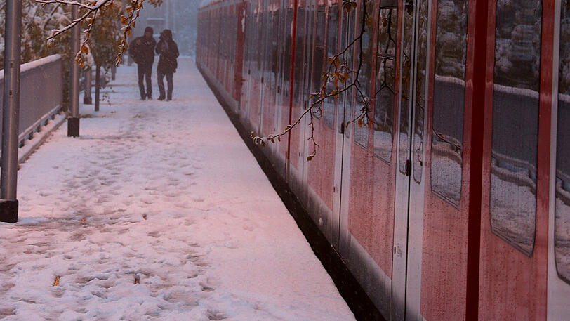 Der Schnee sorgte bei der S-Bahn für großes Chaos.
