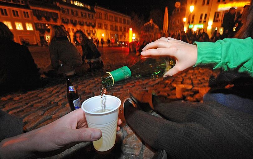 Wer gab der 11-Jährigen Alkohol?