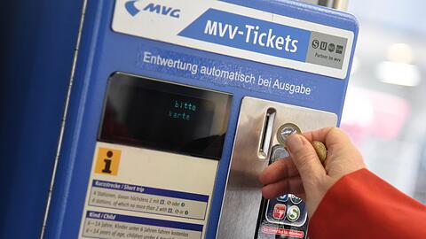 Pro Bahn fordert vom Münchner Verkehrsverbund (MVV) einen Corona-Rabatt für Fahrkartenabonnenten. (Symbolbild)