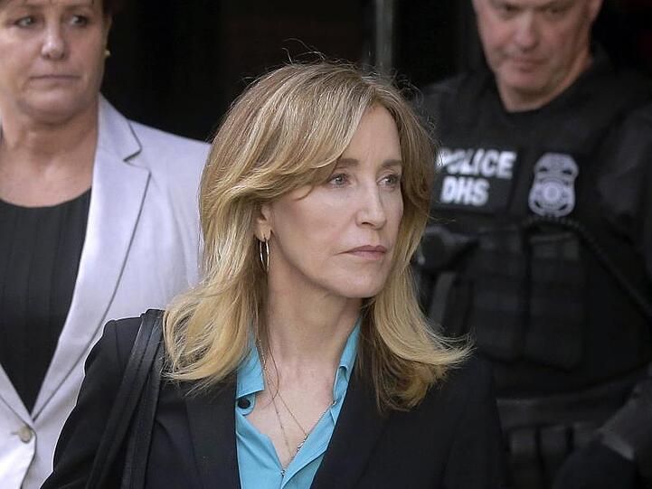Felicity Huffman übernimmt die volle Verantwortung für ihr Handeln.