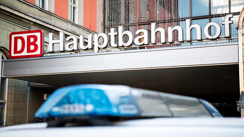 Am Mittwochabend gab es am Münchner Hauptbahnhof eine Bombendrohung, mittlerweile gibt die Polizei Entwarnung. (Symbolbild) Am Mittwochabend gab es am Münchner Hauptbahnhof eine Bombendrohung, mittlerweile gibt die Polizei Entwarnung. (Symbolbild)