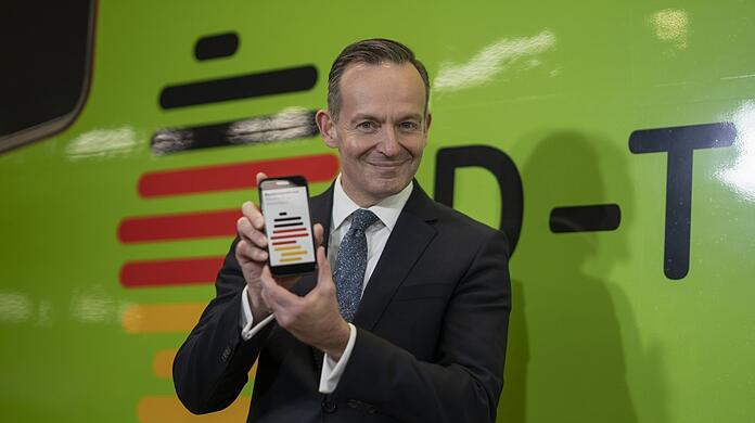Modern und einfach soll es sein, versprach Verkehrsminister Volker Wissing. Der AZ-Lokalchef ist anderer Meinung.